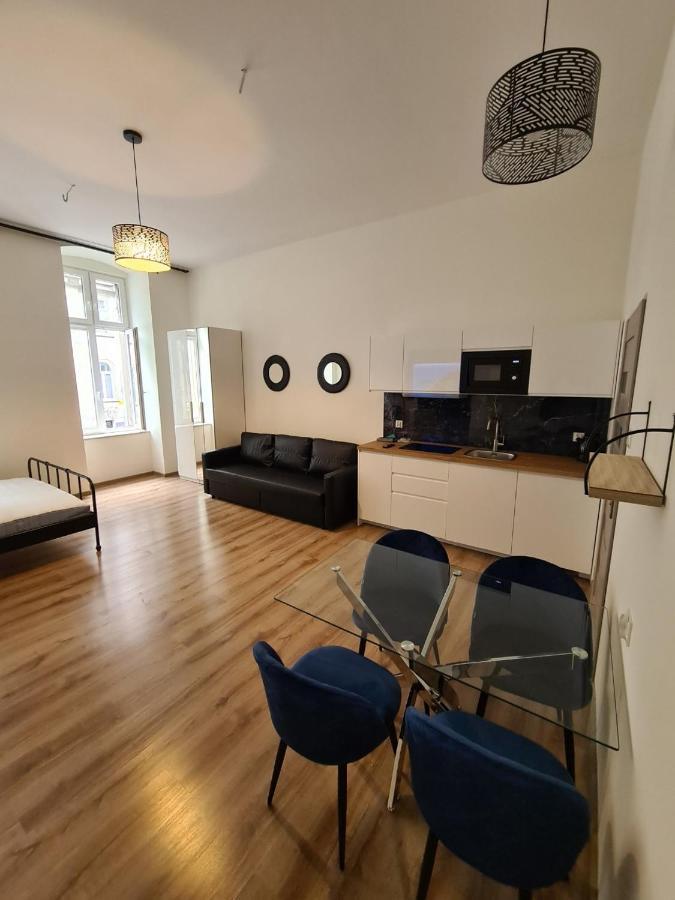 Apartamenty Mikubo Вроцлав Экстерьер фото