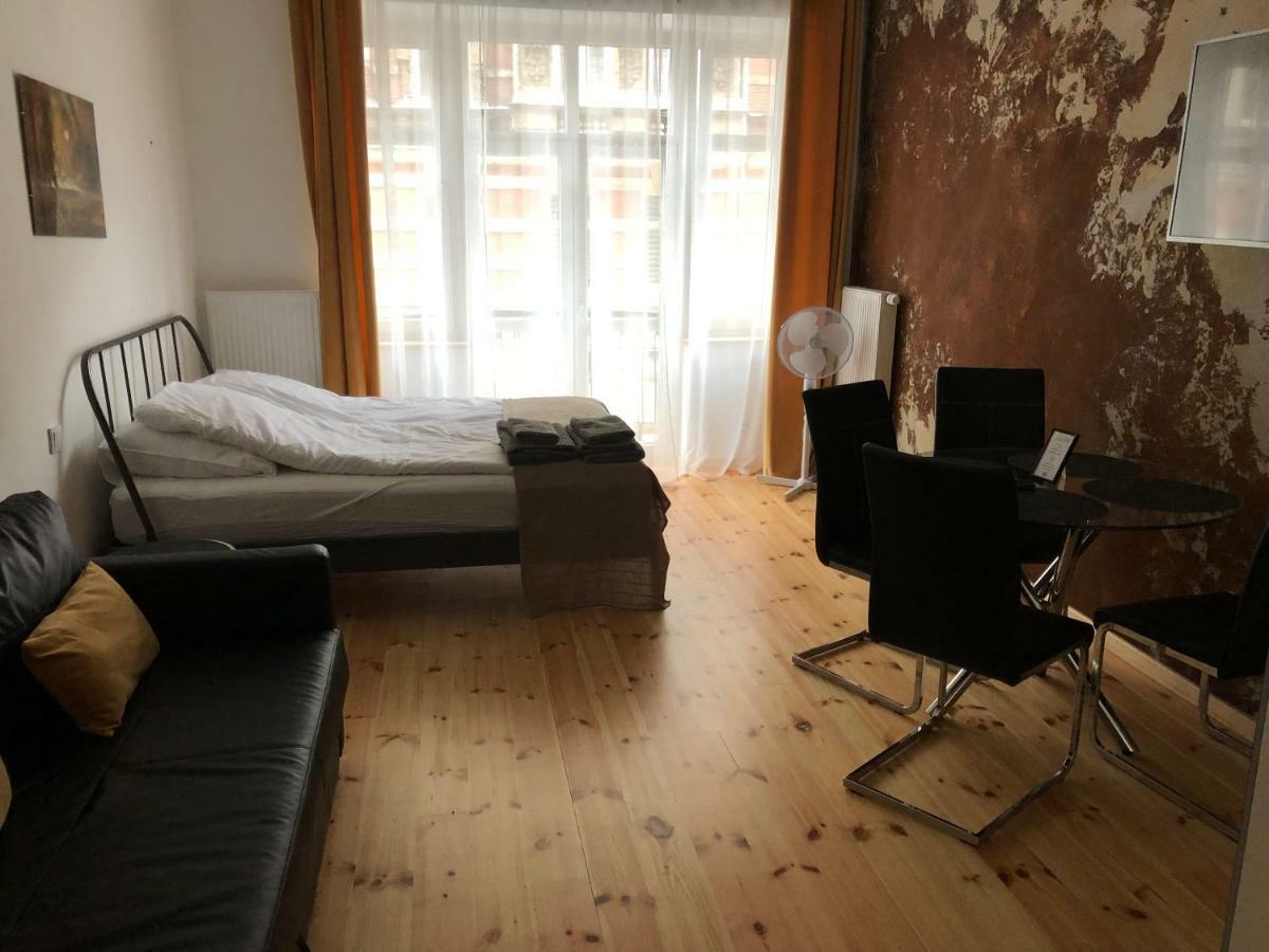 Apartamenty Mikubo Вроцлав Экстерьер фото